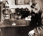 Wireless Operator Culture - James Cameron's Titanic Explorer